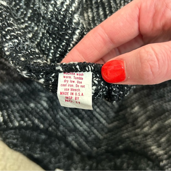 Vintage OKJ Wool Crew Neck Sweater - Picture 5 of 5